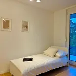 Modern Stylish With Balcony Near Scs *