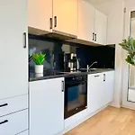 Lejlighed Modern Stylish With Balcony Near Scs