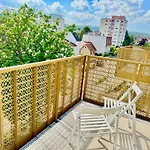 Modern Stylish With Balcony Near Scs Lejlighed