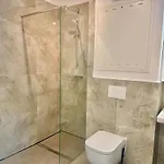 Modern Stylish With Balcony Near Scs Lejlighed *
