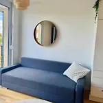 Lejlighed Modern Stylish With Balcony Near Scs