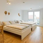Modern Stylish With Balcony Near Scs Wiener Neudorf