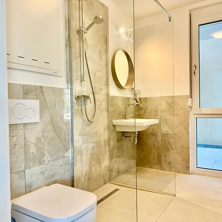 Apartman Modern Stylish With Balcony Near Scs Wiener Neudorf