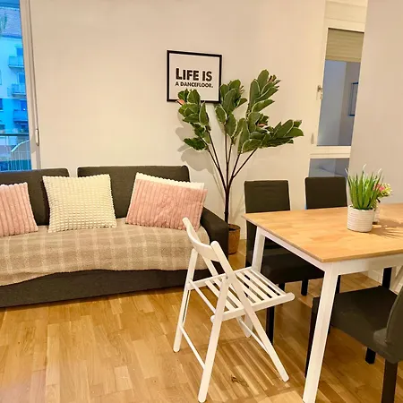 Modern Stylish With Balcony Near Scs Apartman *