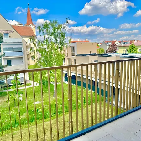 Modern Stylish With Balcony Near Scs Apartman Wiener Neudorf