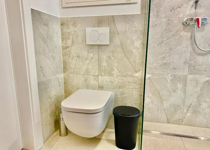 Modern Stylish With Balcony Near Scs Apartman Wiener Neudorf