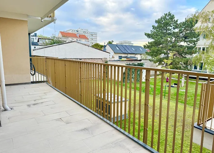Modern Stylish With Balcony Near Scs Apartman Wiener Neudorf