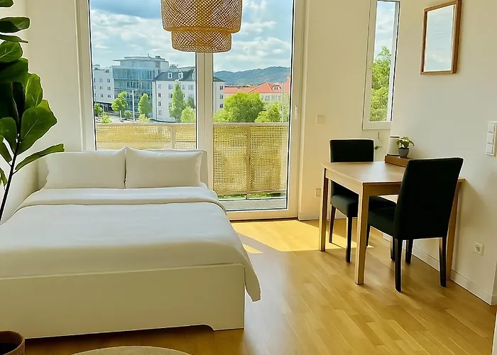 Apartman Modern Stylish With Balcony Near Scs