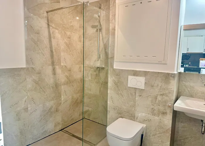 Modern Stylish With Balcony Near Scs Appartement *