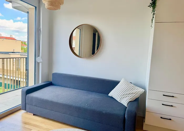 Apartman Modern Stylish With Balcony Near Scs